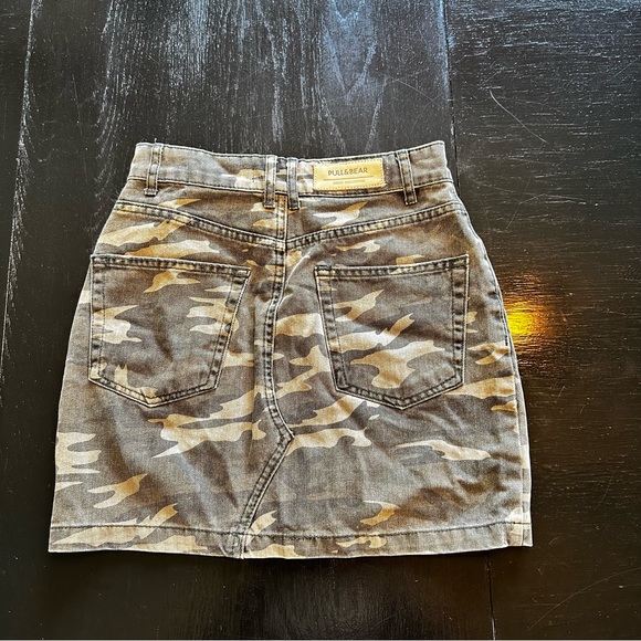 Pull&Bear Small Camouflage Camo Short Skirt Denim - Picture 4 of 7